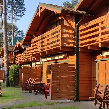 Natura Park - Domki, 홀리데이파크 우스트 노리 모르스키