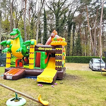 Natura Park - Domki, منتزه العطل أوسترونيه مورسكية